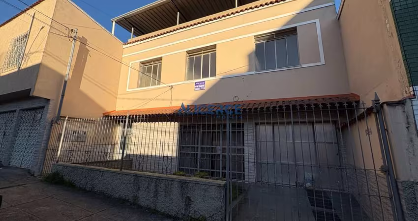 Ótimo imóvel de 3 quartos na Américo lobo