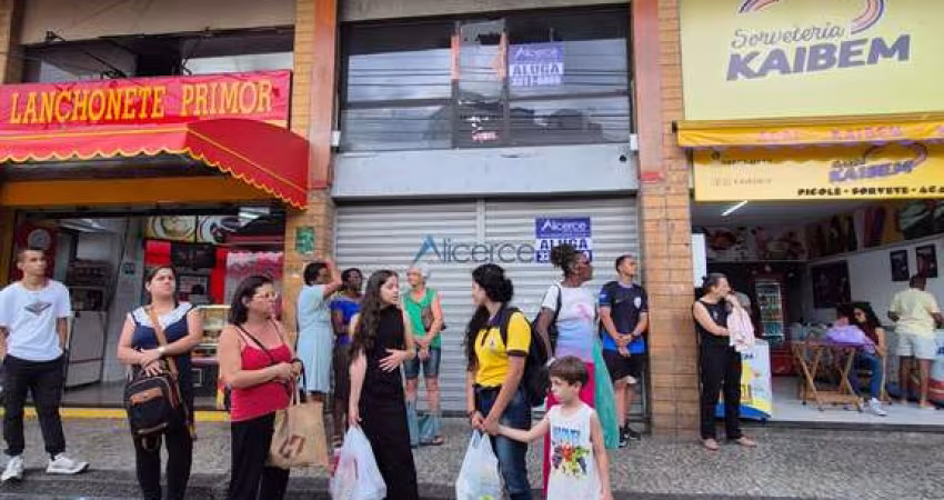 Loja com 65m² com sobreloja no Centro!!!