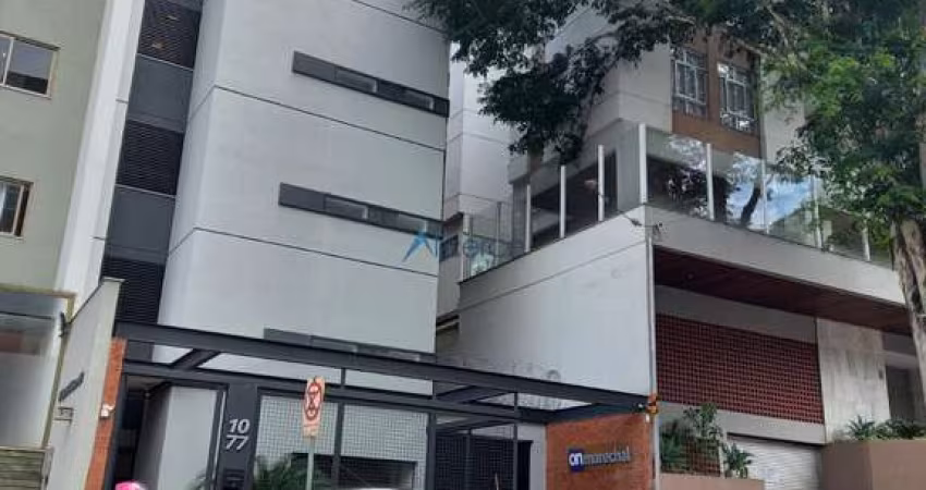 Studio com 27m².  Centro