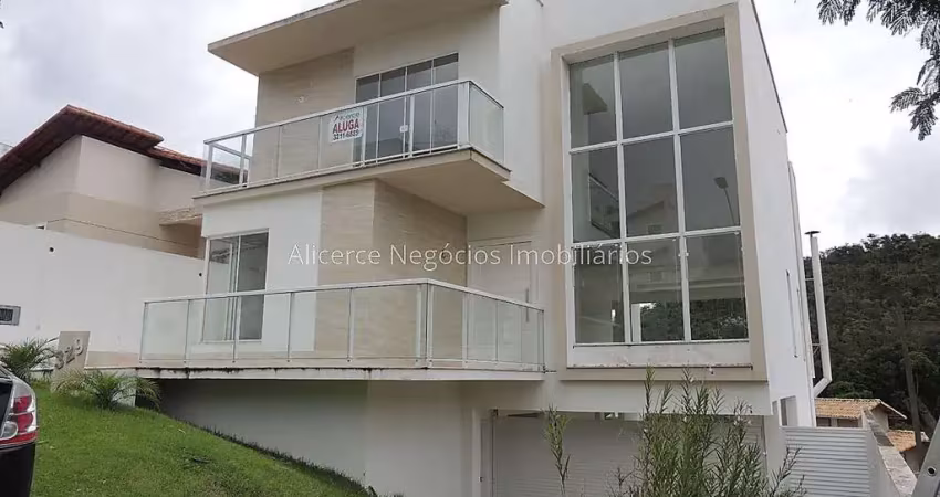 Casa com 4 quartos para alugar na Rua Doutor José Carlos Lery Guimarães, 329, Grama, Juiz de Fora