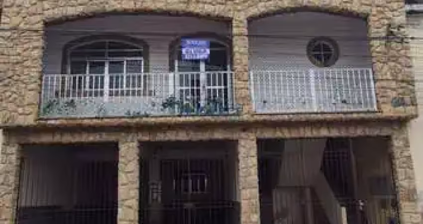 Casa com 3 quartos para alugar na Rua Padre Quintiliano Borges, Democrata, Juiz de Fora