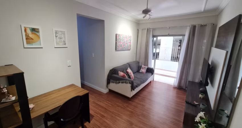 Lindo apartamento a poucos metros do mar! Próximo da roda gigante