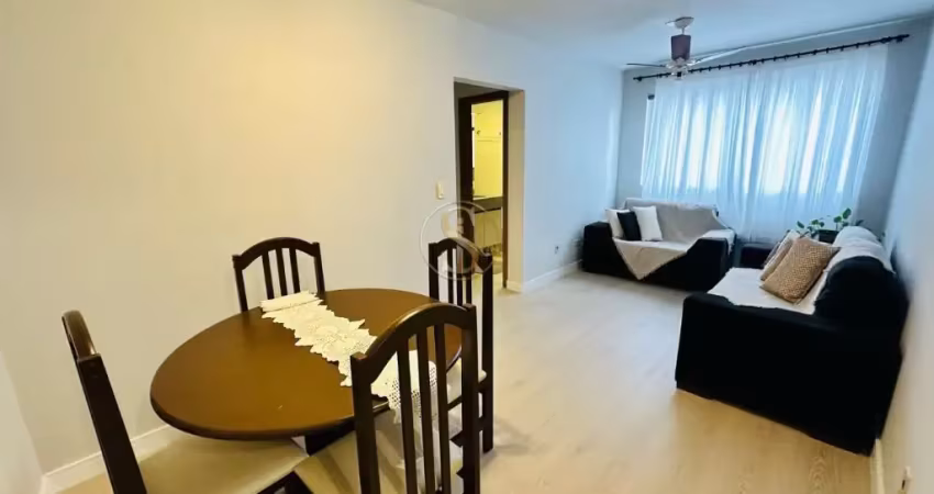 Apartamento reformado em rua reta ao mar! oportunidade