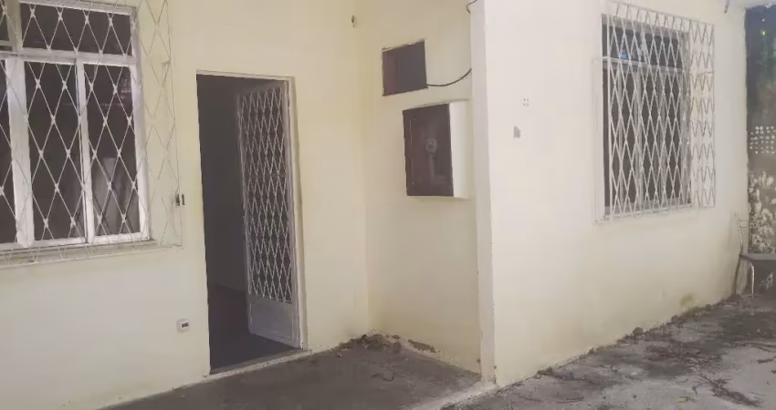 Casa com 2 quartos à venda na Rua Olímpia Esteves, Padre Miguel, Rio de Janeiro