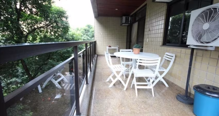 Apartamento 130m² , 3 quartos, 2 vagas