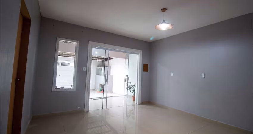 Casa térrea com 4 quartos à venda em Nova Mairinque - SP