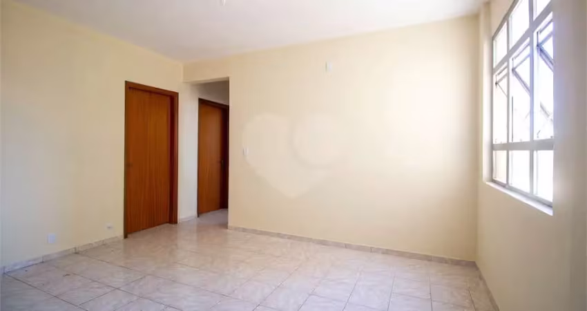 Apartamento com 2 quartos à venda ou para locação em Centro - SP