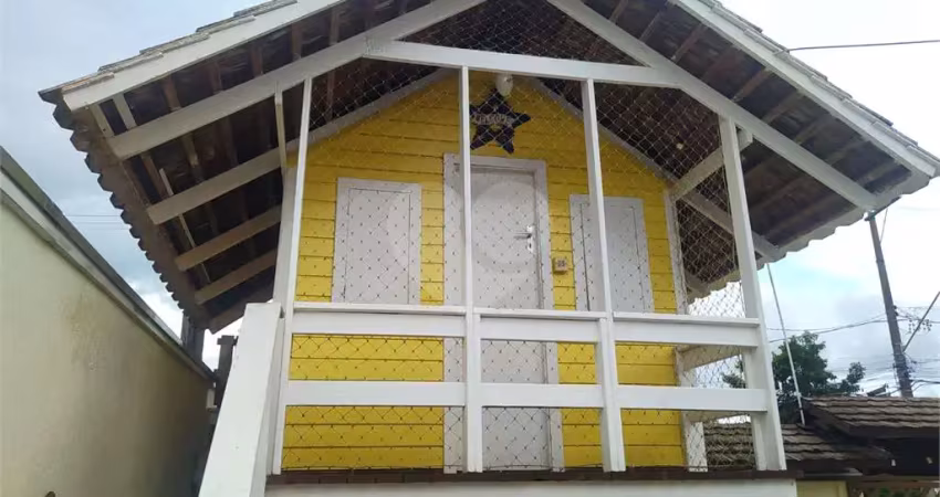 Casa com 4 quartos à venda em Jardim Caparelli (mailasqui) - SP