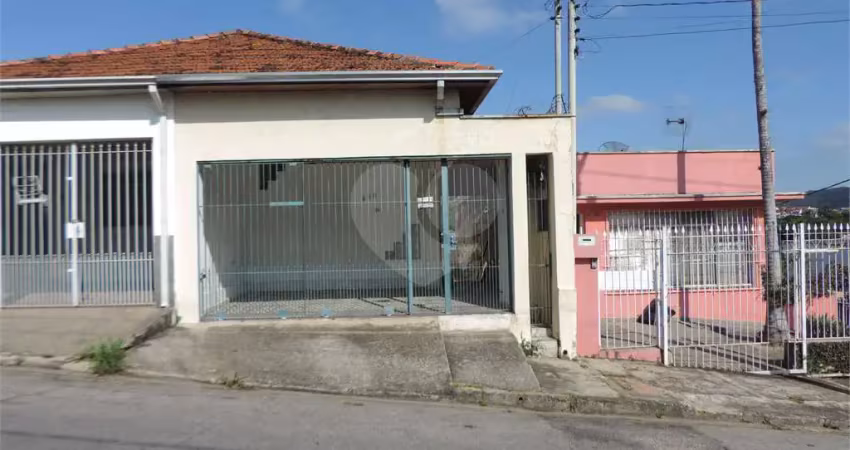 Casa com 2 quartos à venda em Centro - SP