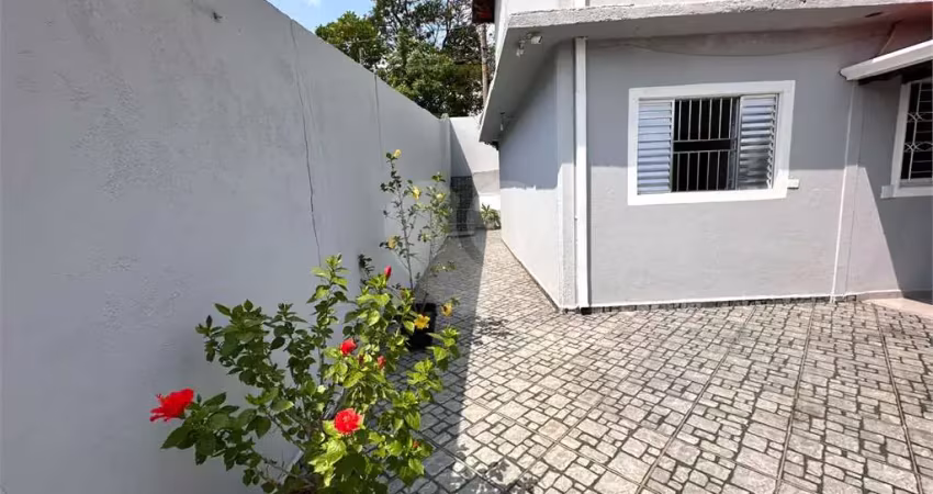 Casa com 2 quartos à venda em Paisagem Colonial - SP