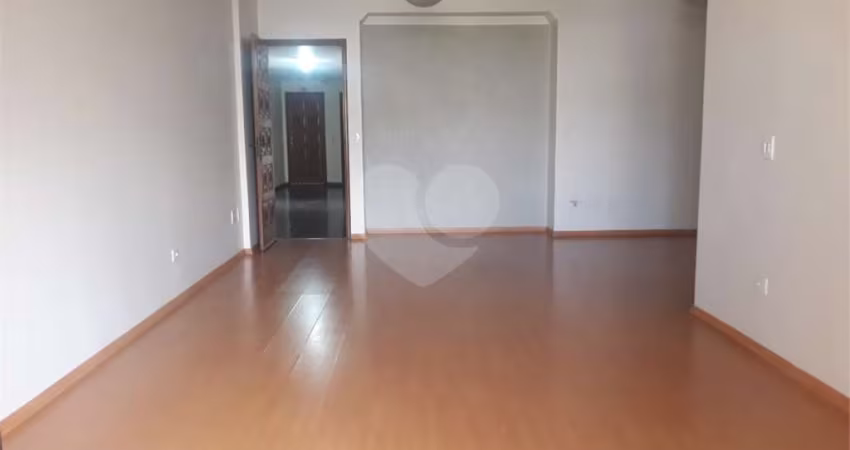 Apartamento com 3 quartos à venda em Centro - SP