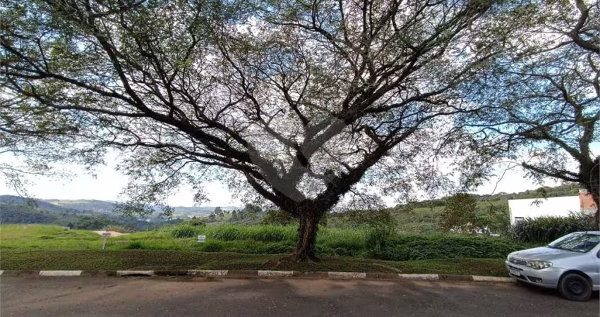 Terreno à venda em Taipas De Pedras (mailasqui) - SP
