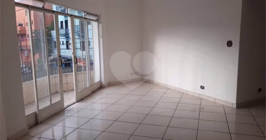 Casa com 2 quartos para locação em Centro - SP