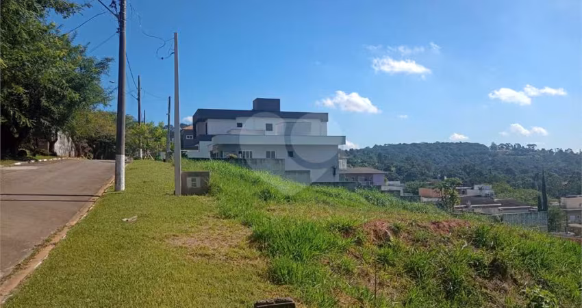 Condomínio com 1 quartos à venda em Taipas De Pedras (mailasqui) - SP