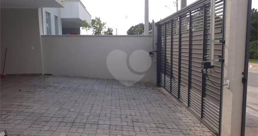 Casa térrea com 3 quartos para locação em Vila Santa Rosália - SP