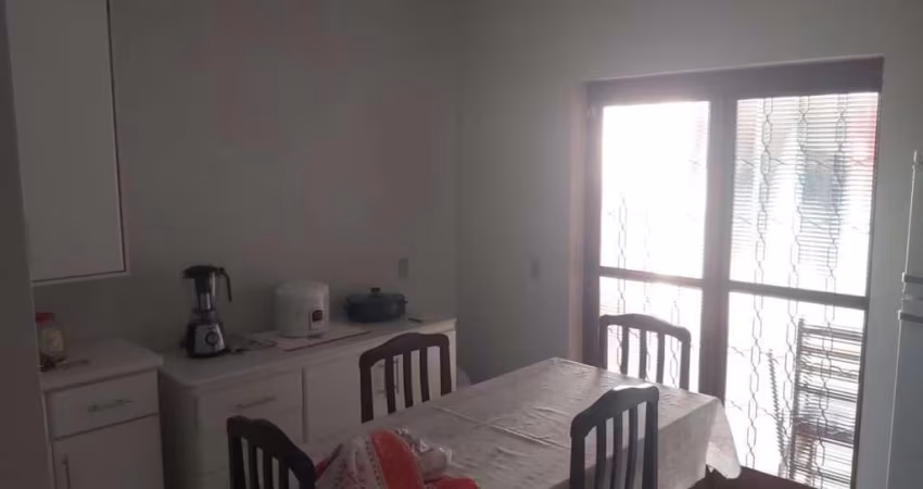 Casa para Venda em Campinas, Parque Dom Pedro II, 4 dormitórios, 1 suíte, 1 banheiro, 2 vagas