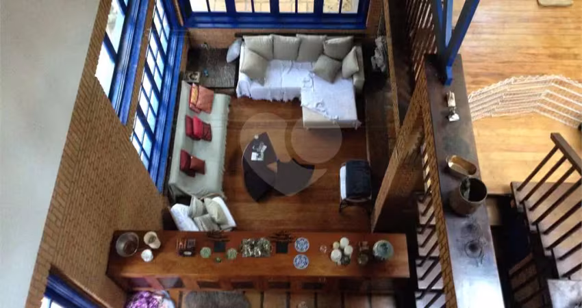 Condomínio com 5 quartos à venda em Condomínio Iolanda - SP
