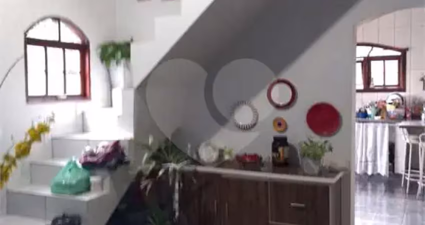 Sobrado com 3 quartos à venda em Jardim Três Marias - SP