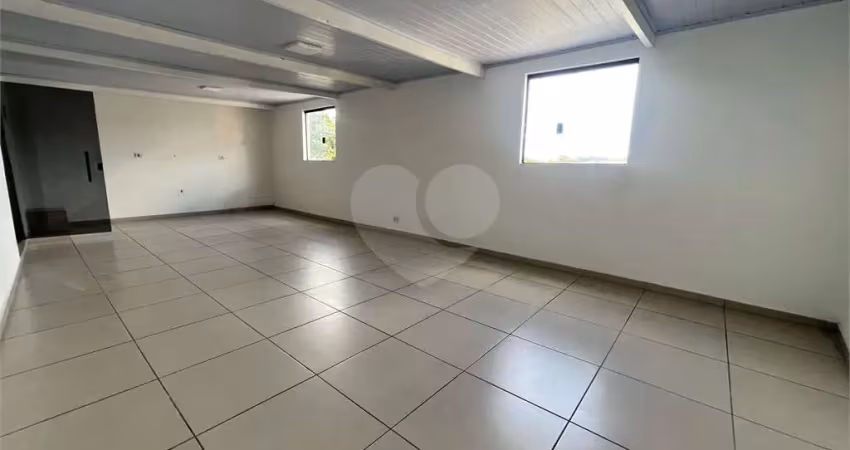 Sala comercial para alugar na Doutor José Maciel, Jardim Maria Rosa, Taboão da Serra