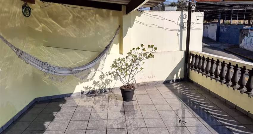 Sobrado com 3 quartos à venda em Jardim Guayana - SP