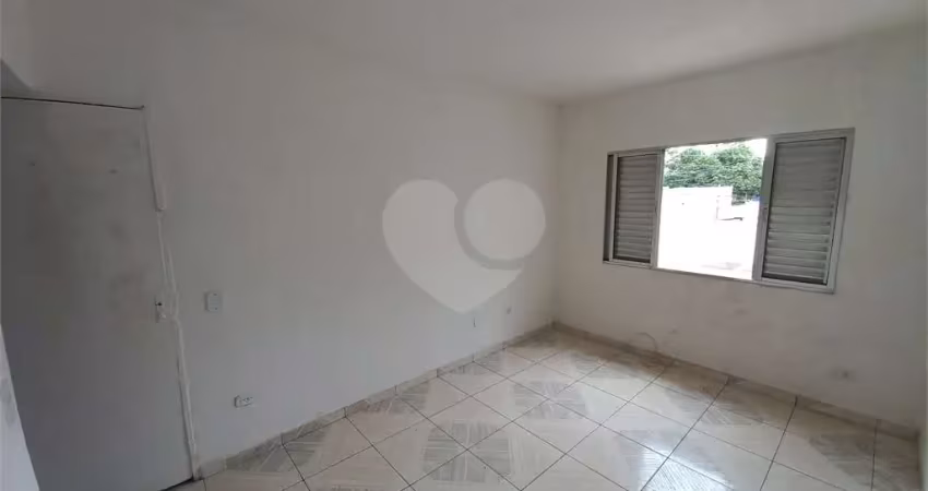 Casa de vila com 1 quartos para locação em jardim mitsutani - sp