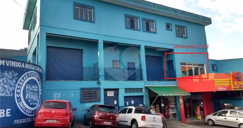 Sala comercial para alugar na Rua Thomaz de Araújo, Campo Limpo, São Paulo