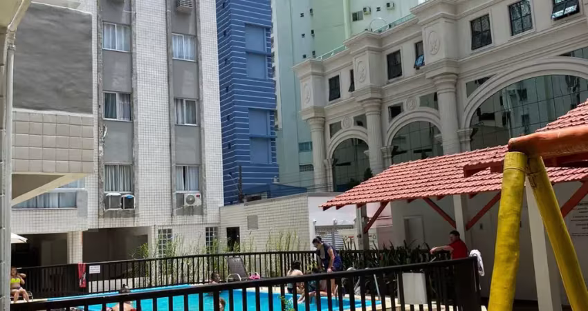 Apartamento para locação na quadra mar de Balneário Camboriú