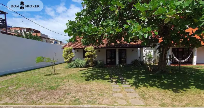 LINDA CASA COM ED&#205;CULA DE EM CONDOM&#205;NIO DE FRENTE AO MAR NA PRAIA GRANDE EM ARRAIAL DO CABO/RJ
