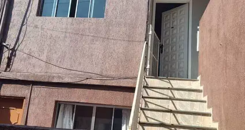 Casa com 2 quartos para alugar no Jardim Irene, Santo André 