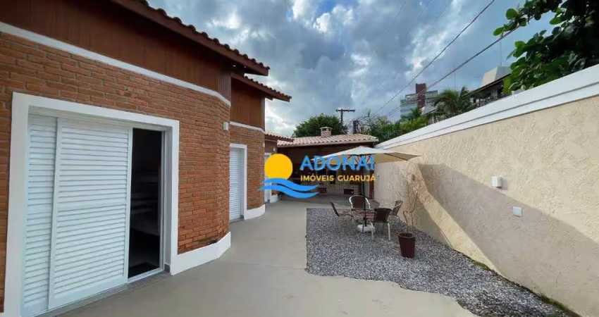 Enseada, casa com ótima localização, 3 quartos, churrasqueira e forno de pizza.