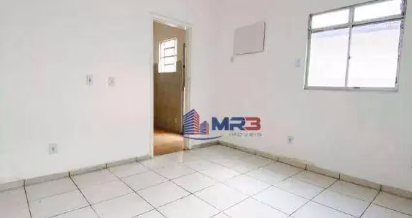 Casa em condomínio fechado com 1 quarto para alugar na Avenida Tenente-Coronel Muniz de Aragão, 83, Anil, Rio de Janeiro