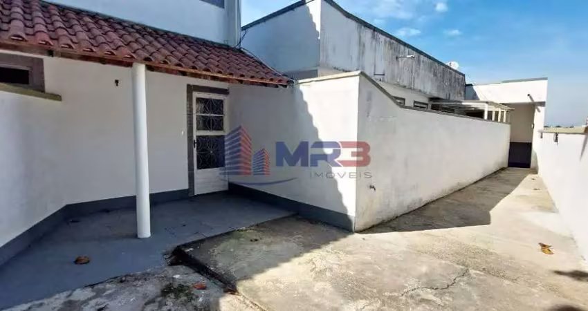 Casa com 2 quartos para alugar na Rua Monsenhor Marques, 785B, Pechincha, Rio de Janeiro