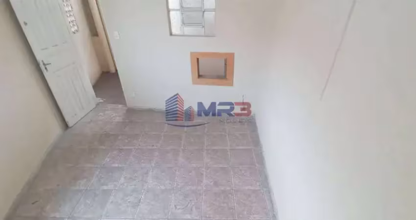 Kitnet / Stúdio para alugar na Rua Uruaçu, 383, Jardim Carioca, Rio de Janeiro