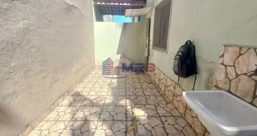 Casa para alugar na Avenida Paranapuam, 48, Freguesia (Ilha do Governador), Rio de Janeiro