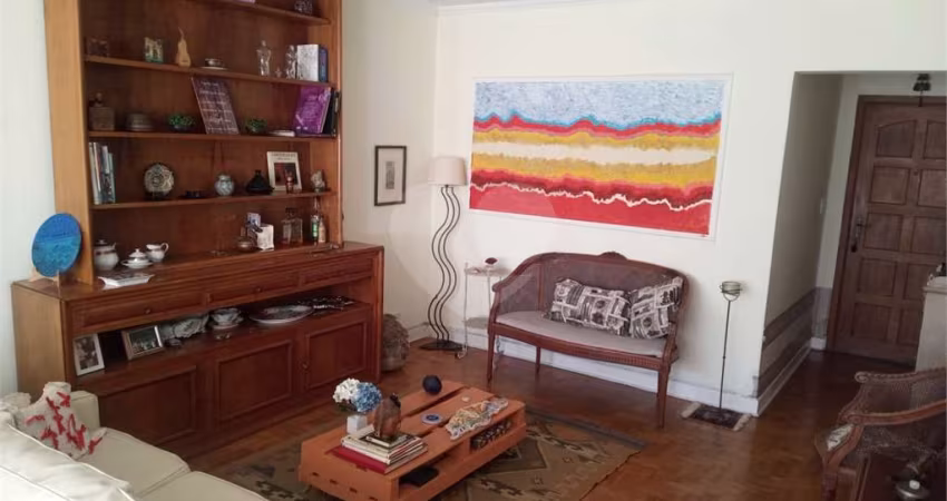 APARTAMENTO JARDIM PAULISTA PRÓXIMO AOS COMÉRCIOS , CONDUÇÃO ESCOLAS ,HOSPITAIS