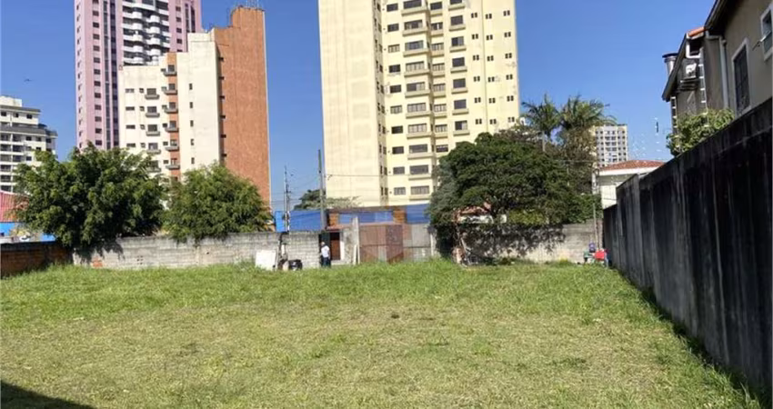 Terreno Plano com 750 metros  No Bairro do Jardim da Saúde  Venda para Investidor