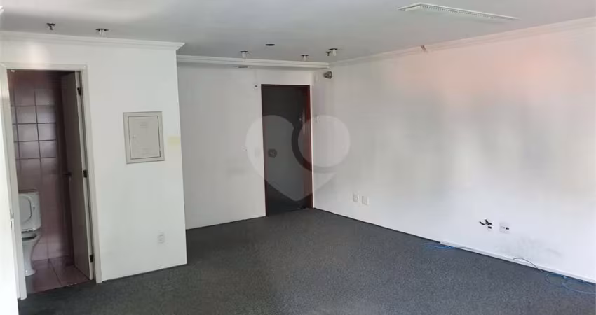SALA COMERCIAI 39 M² COM UMA VAGA DE GARAGEM NO JARDIM PAULISTA - VENDA / LOCAÇÃO