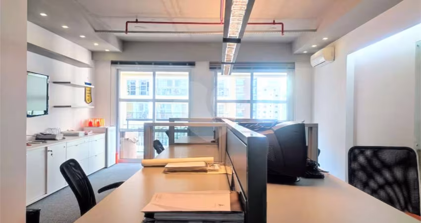 Sala Comercial com 56m²,  2 banheiros à Venda em Planalto Paulista - São Paulo/ SP