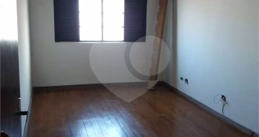 Sobrado com 2 Quartos e 2 banheiros à Venda, 110 metros Móoca São Paulo  SP
