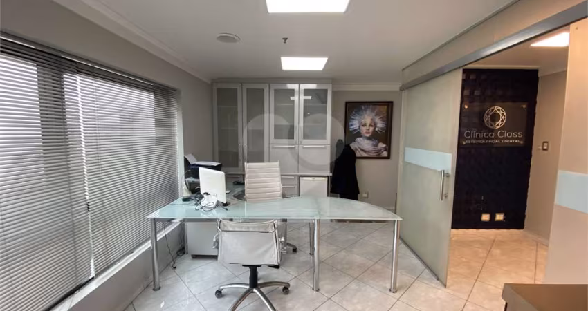 Salas Comerciais Conjugada e 2 banheiros a Venda 62 m2 Pinheiros São Paulo SP