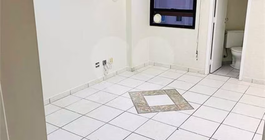Sala Comercial e 2 banheiro para Alugar, 38 m² - Vila Mariana, São Paulo - SP