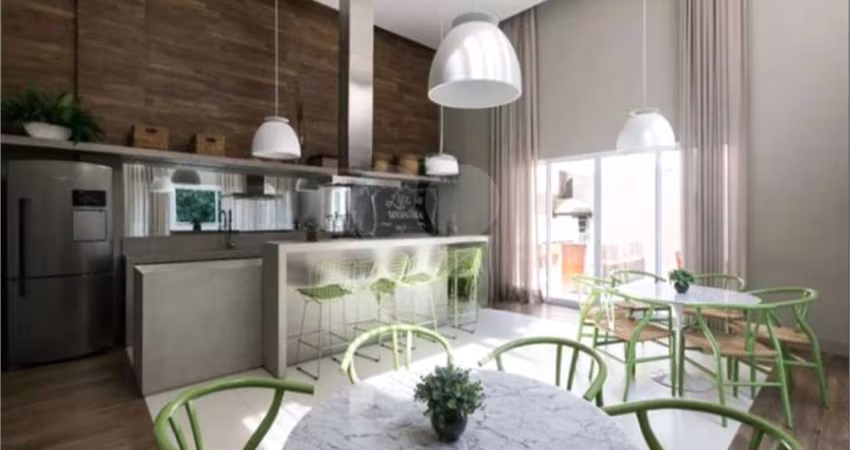 Luxuosa cobertura à venda na Vila Mariana com 3 dormitórios, 1 suite e 3 vagas de garagem