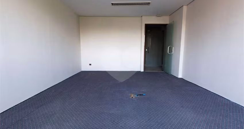 Sala Comercial para Locação | 65,5m² | Real Parque – São Paulo, SP
