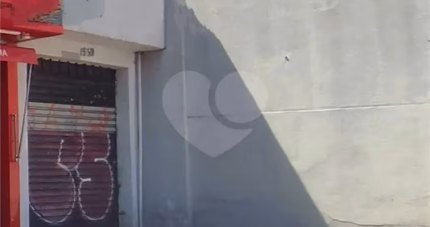 Aproveite esta oportunidade unica salão para alugar com terreno livre nos fundos
