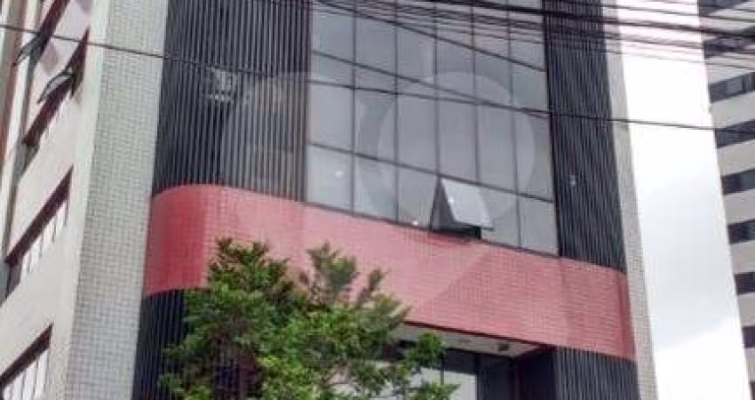 Conjunto comercial excelente localização segurança total  ao lado do metrô São Judas