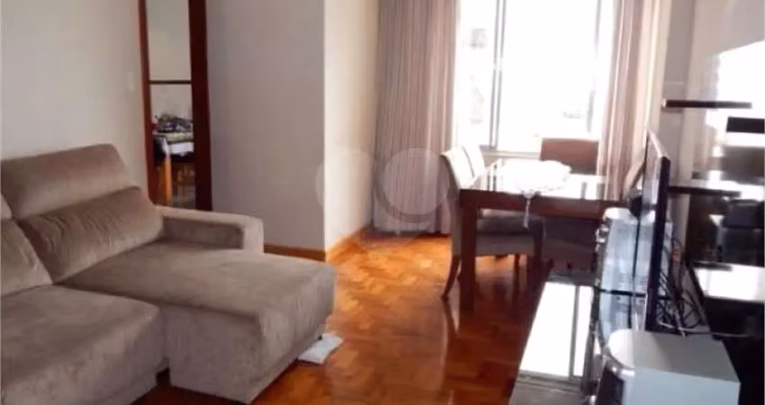 Apartamento à venda na Aclimação
