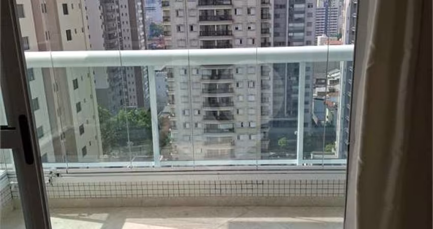 Apartamento em òtima localização na Vila Mariana.
