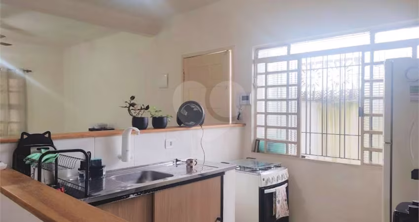 Casa Térrea, 85m², 2 dormitórios, 1 suíte, 2 vagas- Vila Mascote