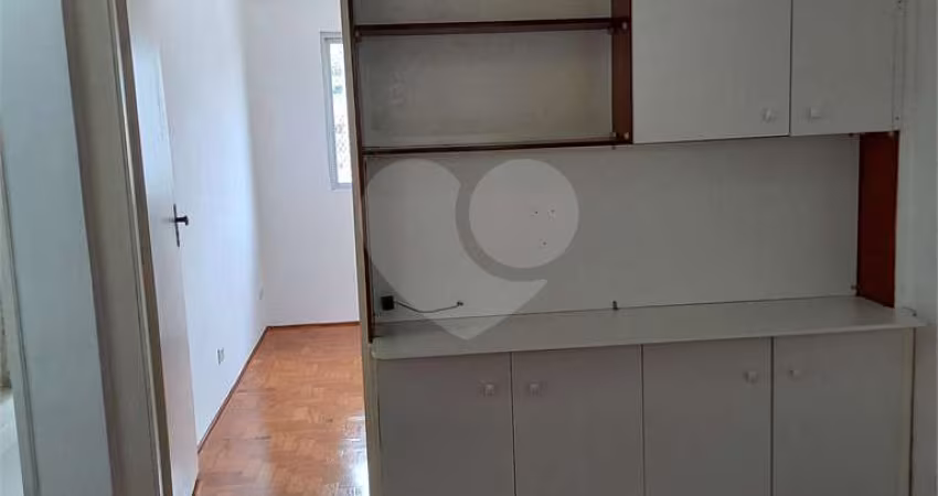Apartamento na Bela Vista com 4m², 1 dormitório e 1 vaga de garagem