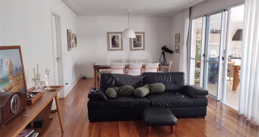 Apartamento a venda na Vila Mascote de 204 m² , 4 suítes 5 banheiros e 4 vagas